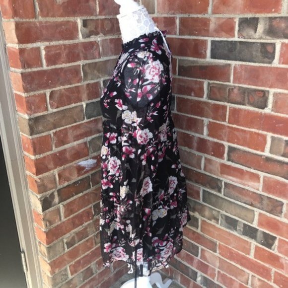 Davi & Dani Black Floral Long Sleeve Dress - Picture 10 of 11